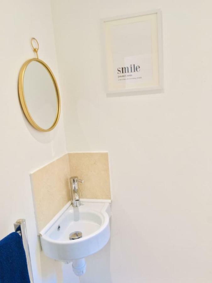 Spacious Apartment In The Heart Of St Leonards Hastings Exterior photo